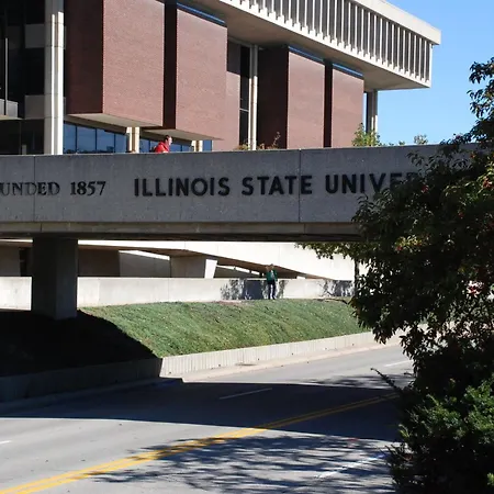 Holiday Inn Express Hotel & Suites Bloomington-Normal University Area By Ihg
