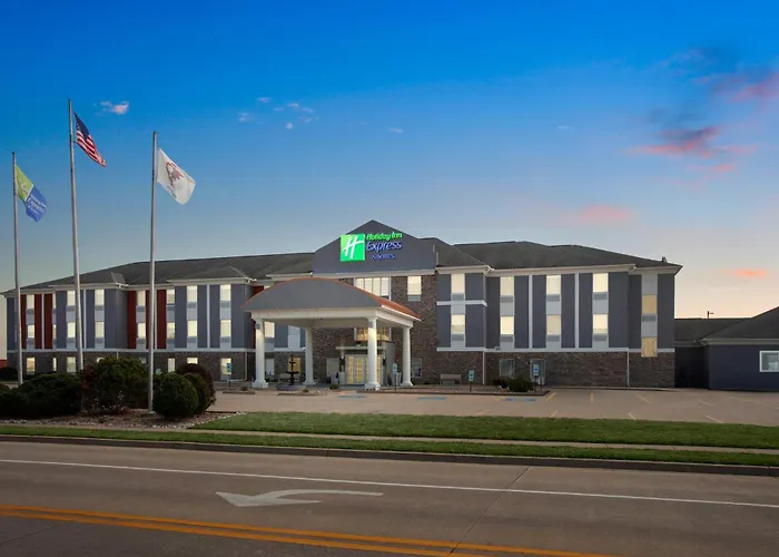 Express & Bloomington-normal Area By Ihg Hotel