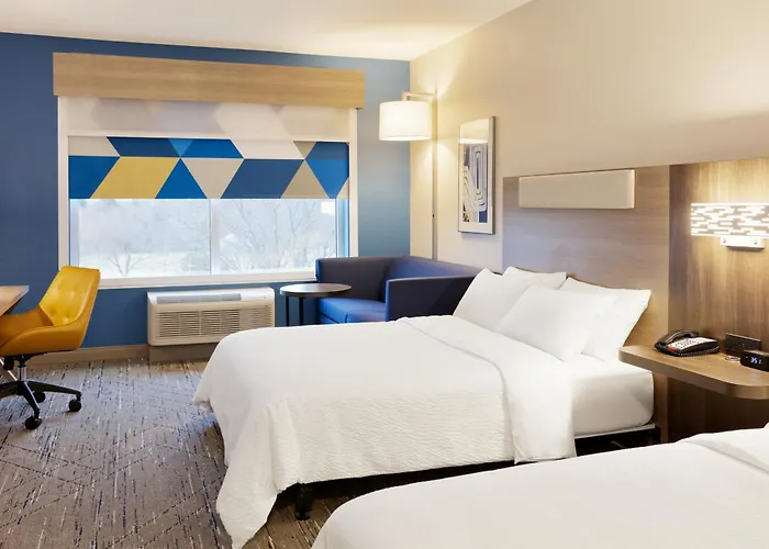 Hotel Express & Bloomington-normal Area By Ihg 3*