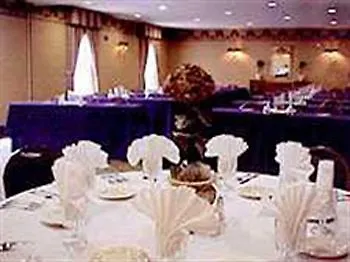 Hotel Express & Bloomington-normal Area By Ihg 3*